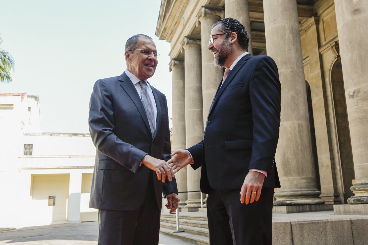 Chanceleres da Rússia e Brasil se desentendem em reunião do BRICs