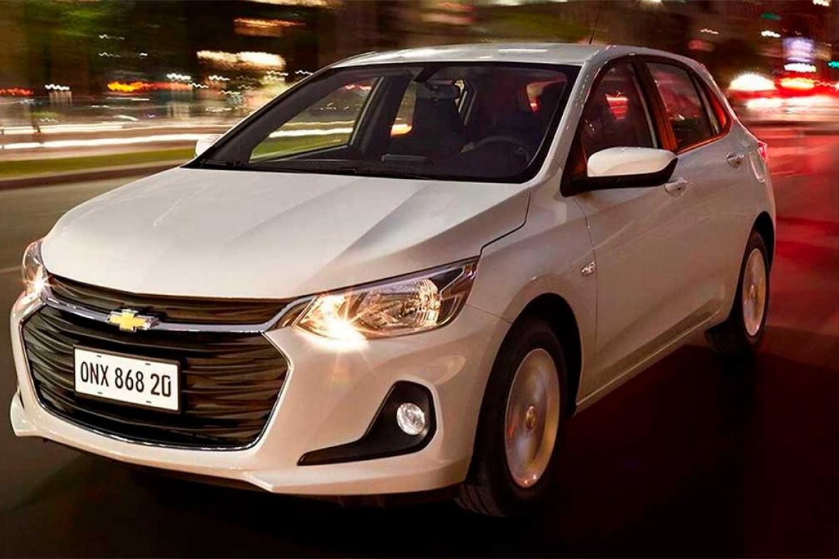 Chevrolet Onix e Onix Plus recebem novos reajustes: preços chegam a R$ 82,3 mil