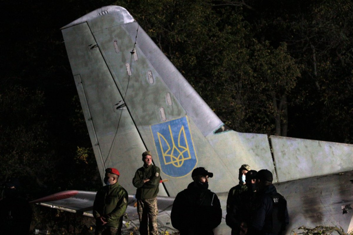 Queda de avião deixa 22 mortos e dois feridos na Ucrânia