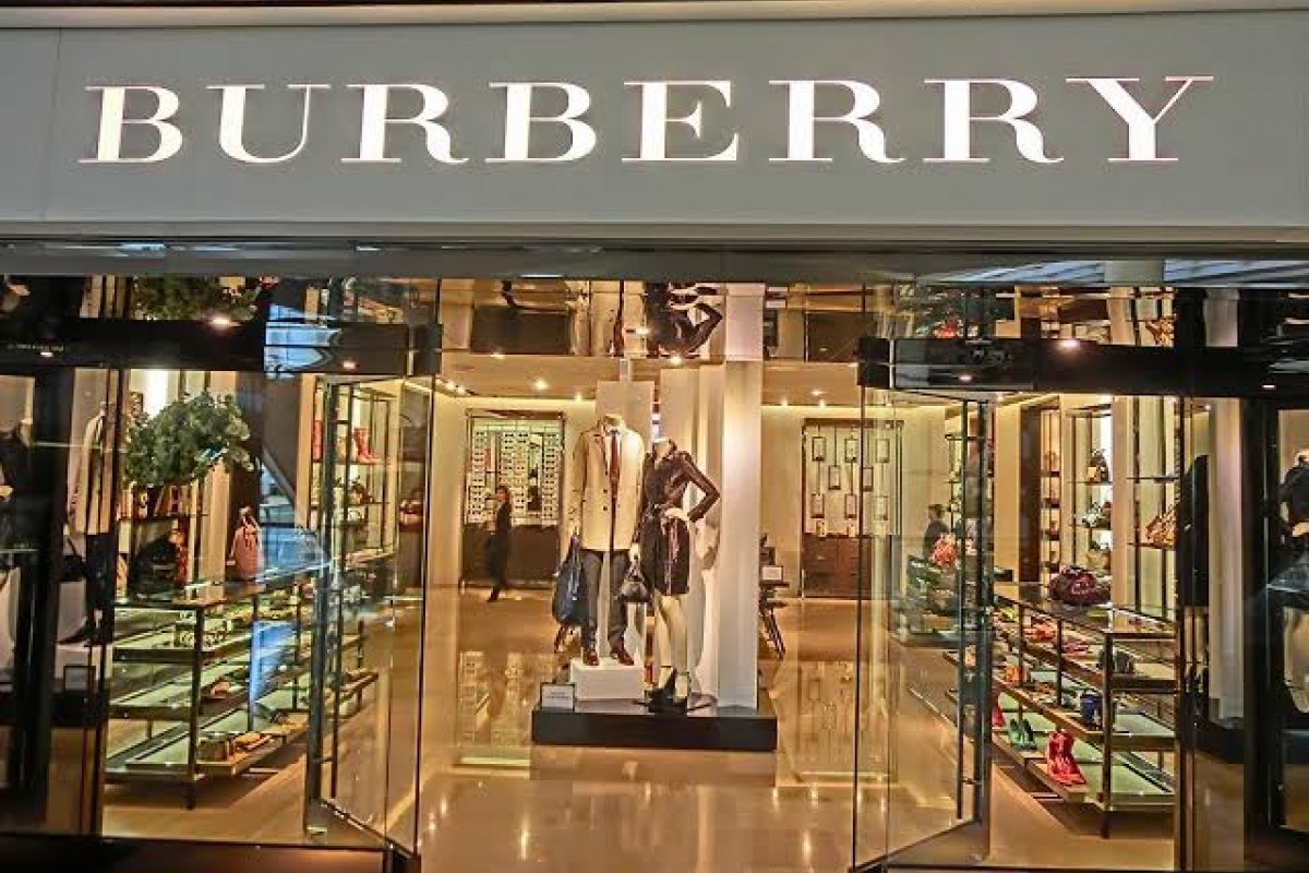 Burberry acaba de anunciar que irá expandir seu programa de bolsas de estudo