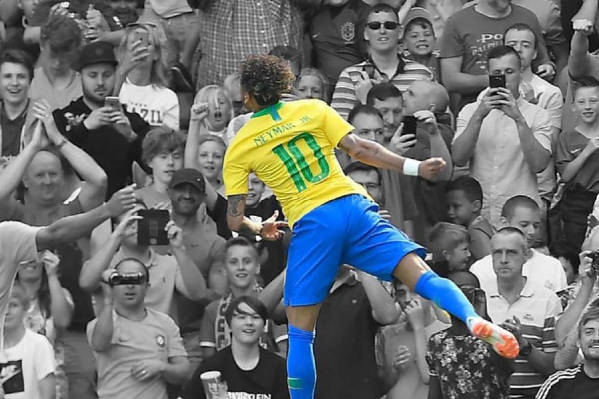 Vivendo um inferno astral, Neymar perde posto garoto-propaganda da Fifa