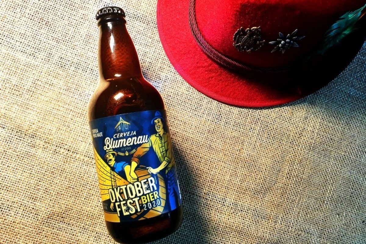 No ano sem Oktoberfest, Cerveja Blumenau lança rótulo para homenagear a festa