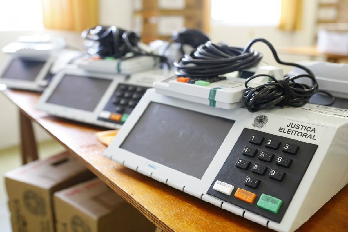 Eleições municipais têm mais de 545 mil candidatos, diz TSE