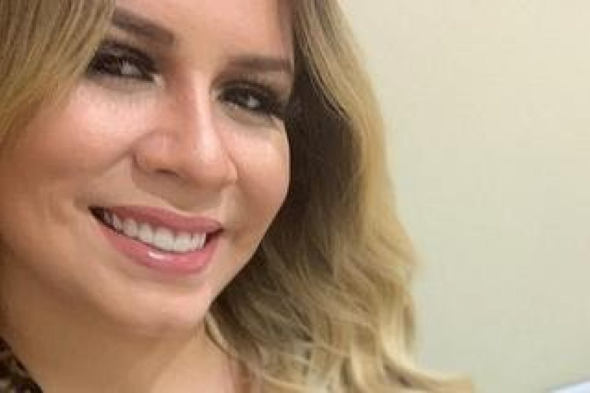 Grávida, cantora famosa revela problema de autoestima