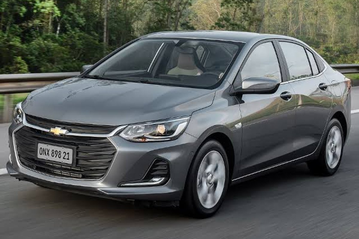 Onix topo de linha troca multimídia por tela maior com espelhamento sem fio