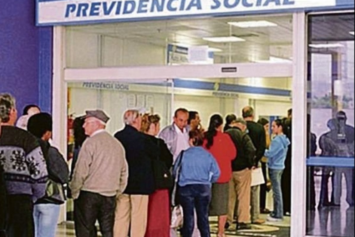 Cerca de 790 mil segurados do INSS aguardam perícia médica presencial
