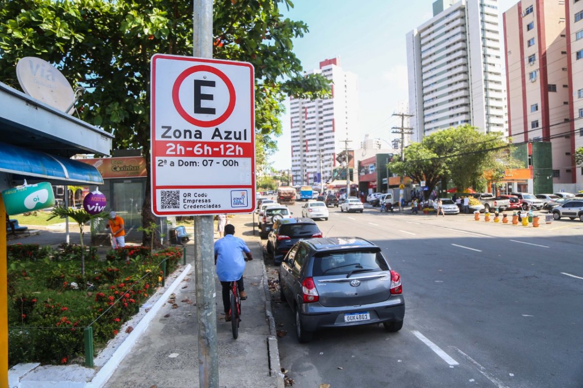 Novas vagas de Zona Azul no Imbuí são regulamentadas pela Transalvador