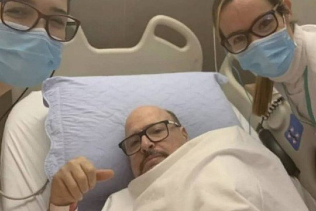 Cantor do Roupa Nova é internado no Rio de Janeiro