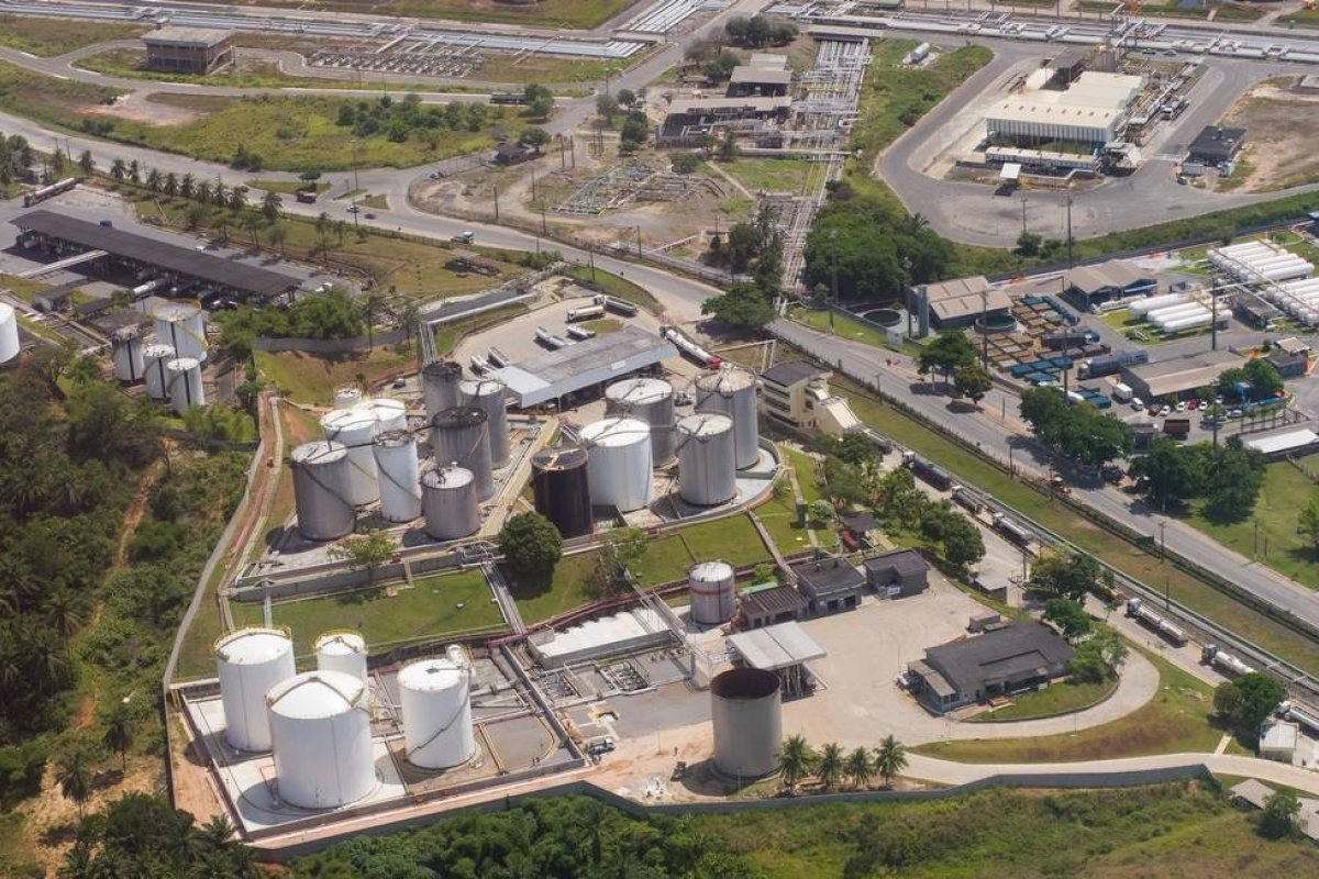 STF julga ação que tenta suspender privatização de refinarias da Petrobras