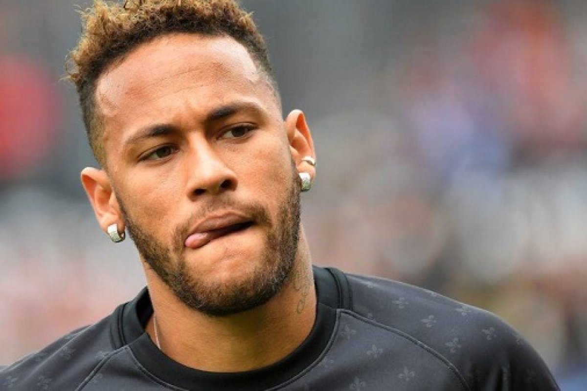 Neymar tem dívida de R$ 228 milhões no Fisco espanhol