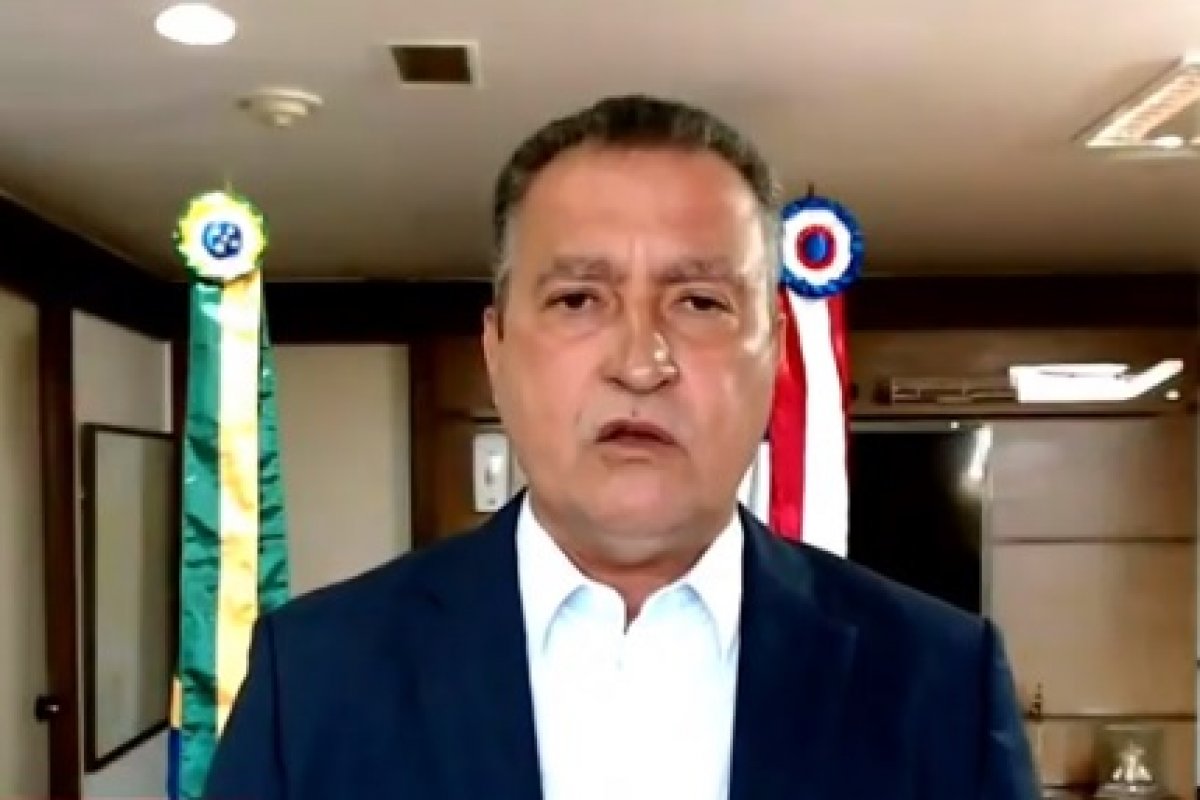 "Não tem capacidade de gestar programas novos", diz Rui Costa sobre Renda Cidadã