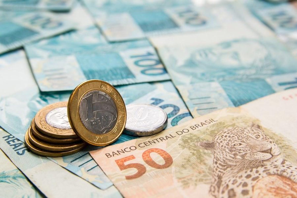Real é apontado como "pior moeda" global em 2020