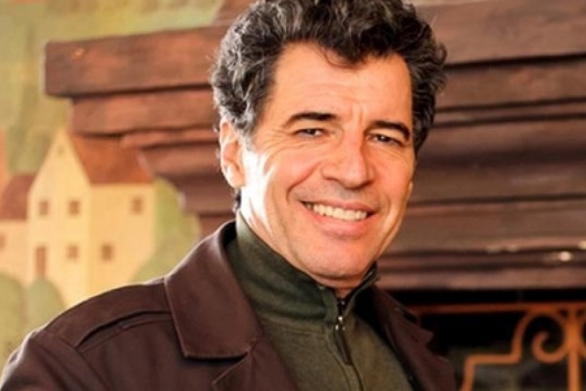 Vídeo: Ninguém previu que a facada ia ser correta mas não fatal, diz Paulo Betti sobre atentado a Bolsonaro