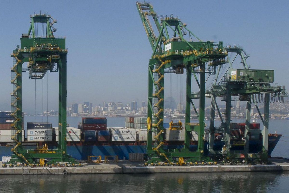Balança comercial registra superávit de US$ 6,16 bi em setembro