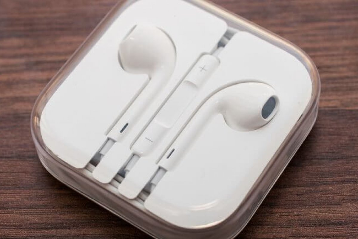 iPhone 12 deve vir sem fones de ouvido, revela iOS 14.2