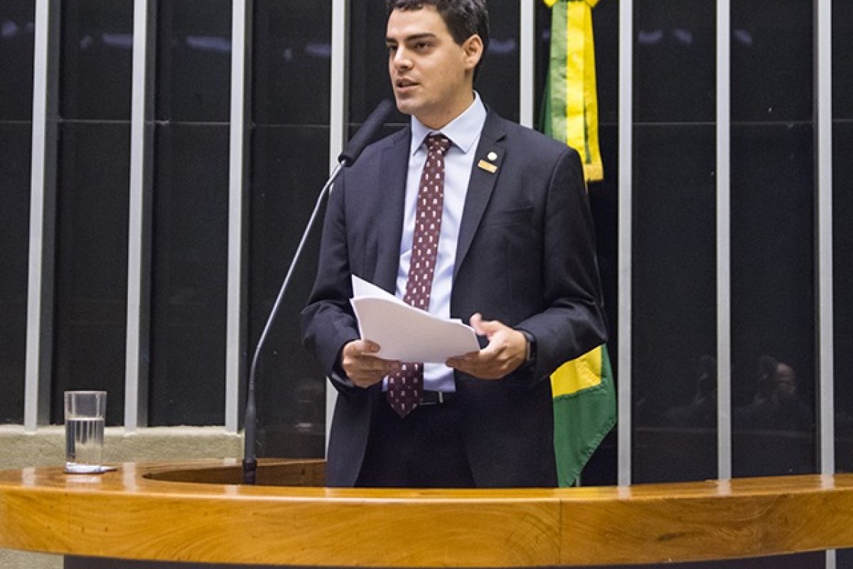 Líder da Frente Parlamentar da Reforma Administrativa quer processo seletivo para contratação de comissionados