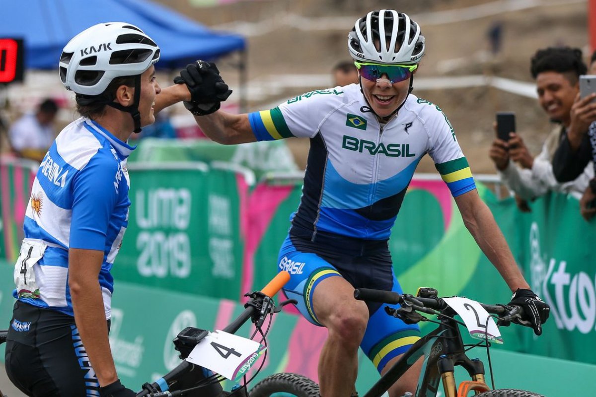 Brasileira conquista bronze no mountain bike