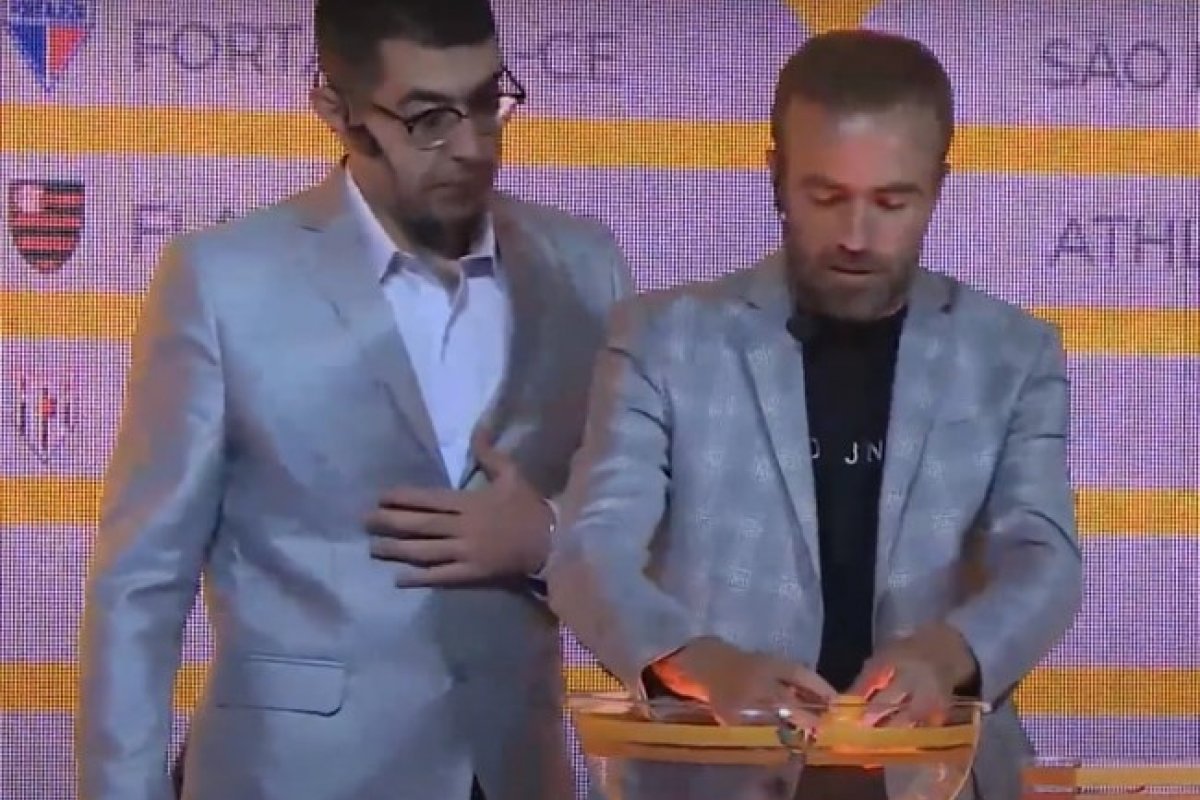 Roger Flores é acusado de trocar bola de sorteio da Copa do Brasil