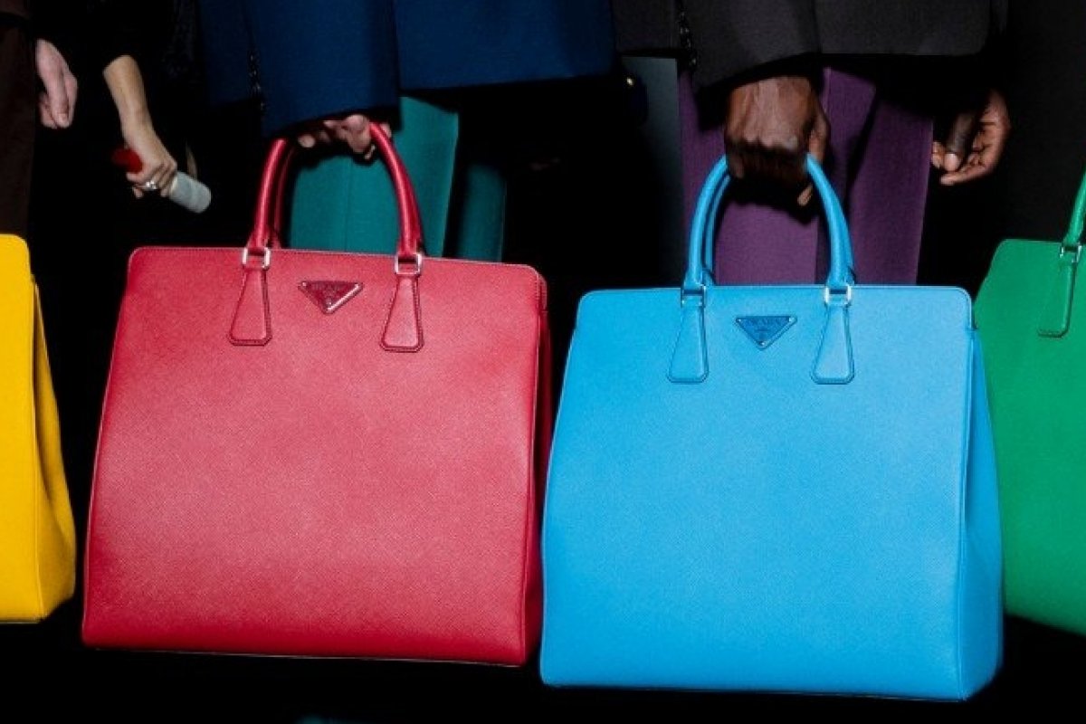 Corrente do bem: Em prol da Unesco, Prada leiloa peças únicas de desfiles