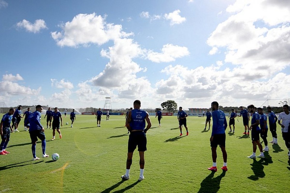 Em busca do segundo triunfo consecutivo no Brasileiro, Bahia recebe Sport em Pituaçu