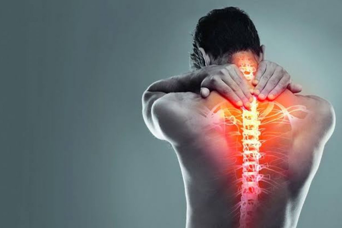 Quarentena faz aumentar queixa de dores na coluna