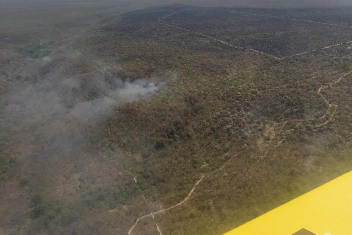 Incêndio na Serra da Bandeira, na Bahia, é extinto em alguns pontos
