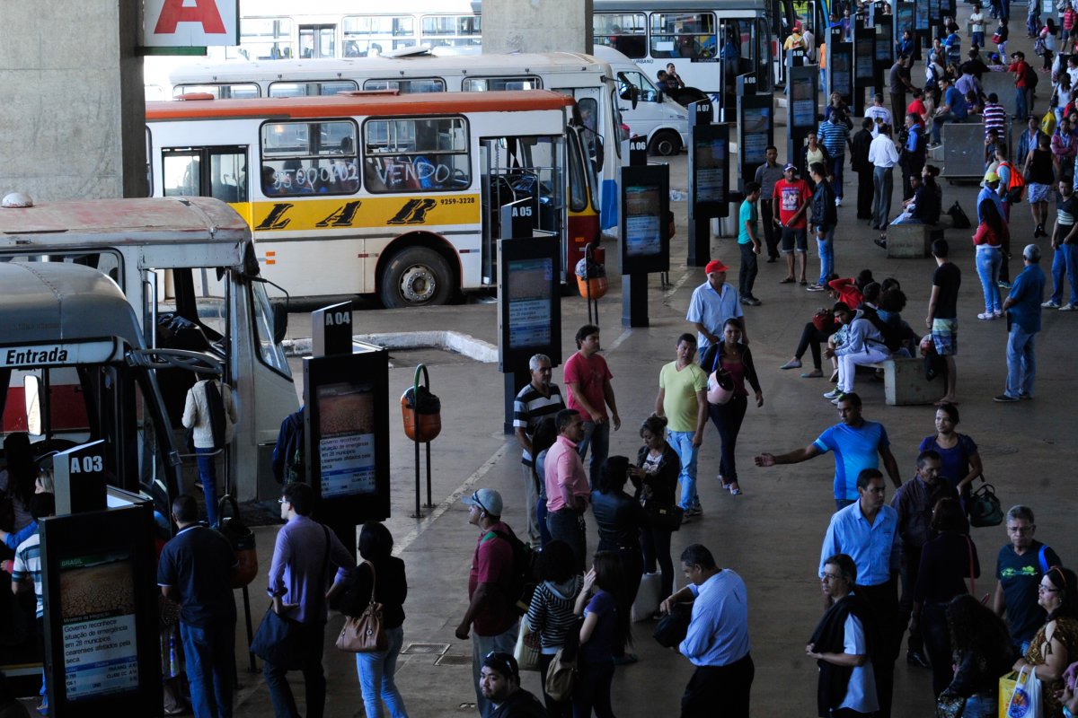 Restrição de entrada de estrangeiros via terrestre é prorrogada