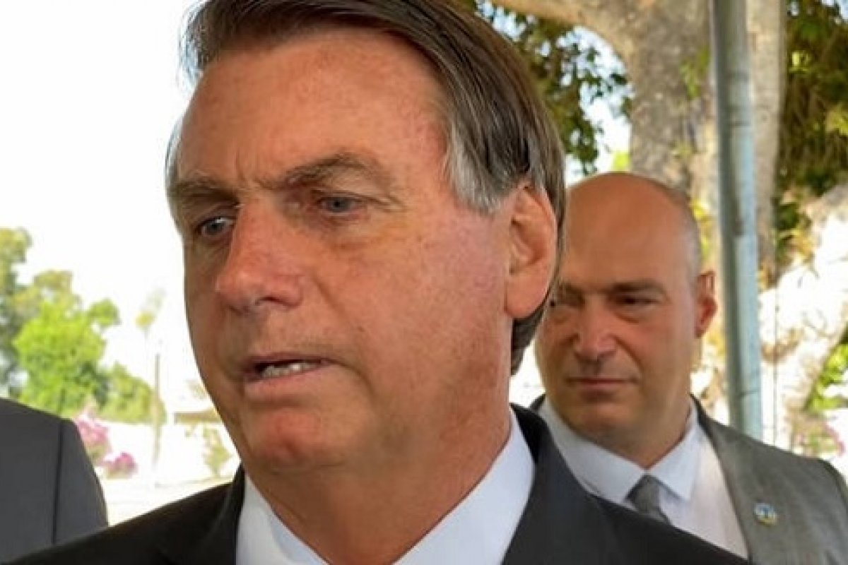 "Parecia até que era o bandido mais procurado do Brasil", diz Bolsonaro sobre críticas a Kassio Nunes