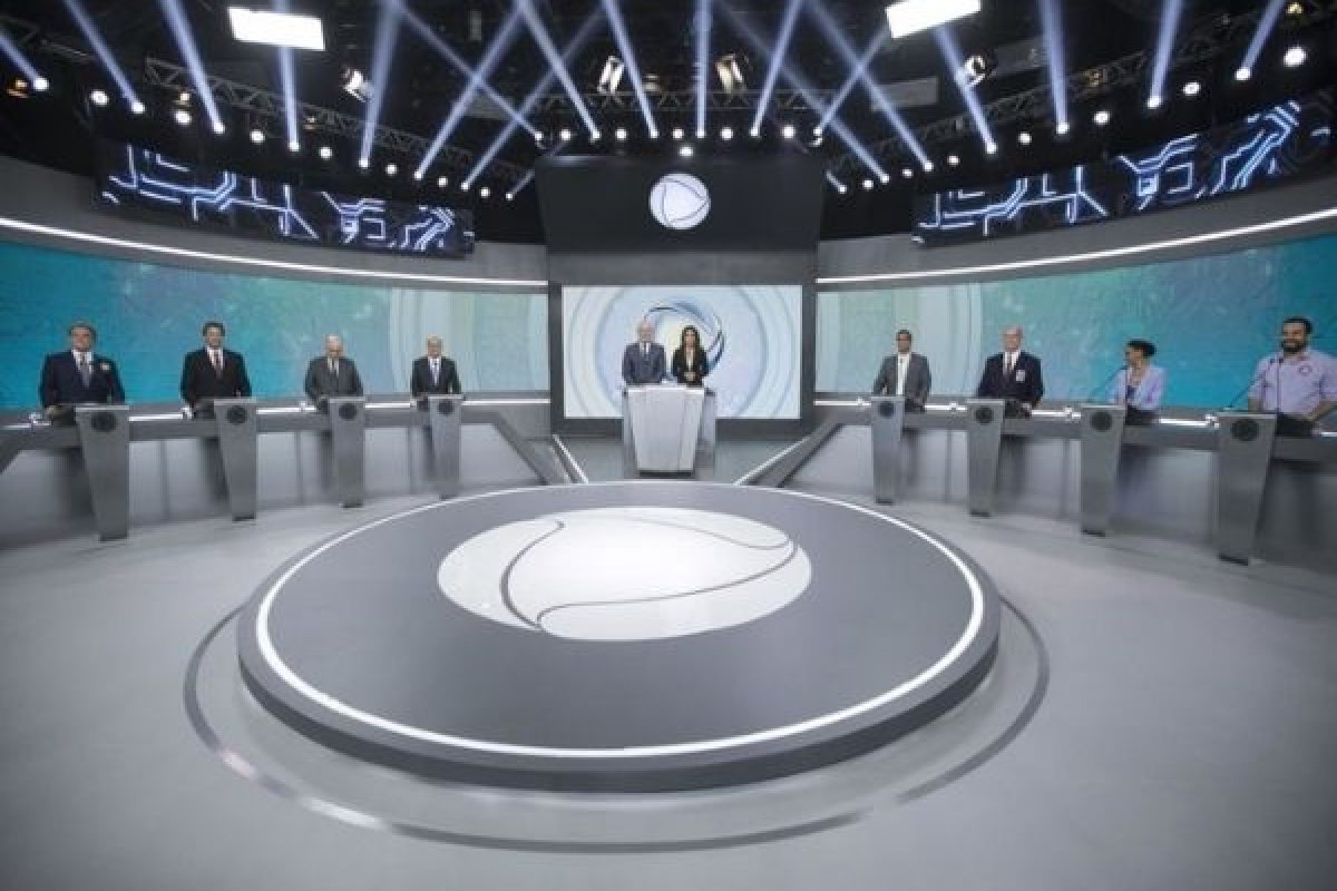 Eleições: CNN Brasil e Record decidem cancelar debates eleitorais no primeiro turno