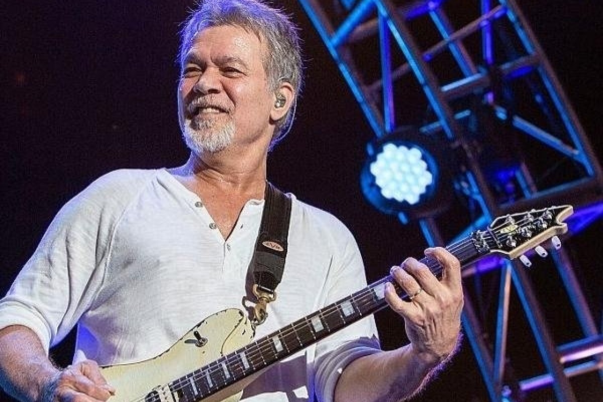 Morre aos 65 anos o músico Eddie Van Halen, vítima de câncer na garganta