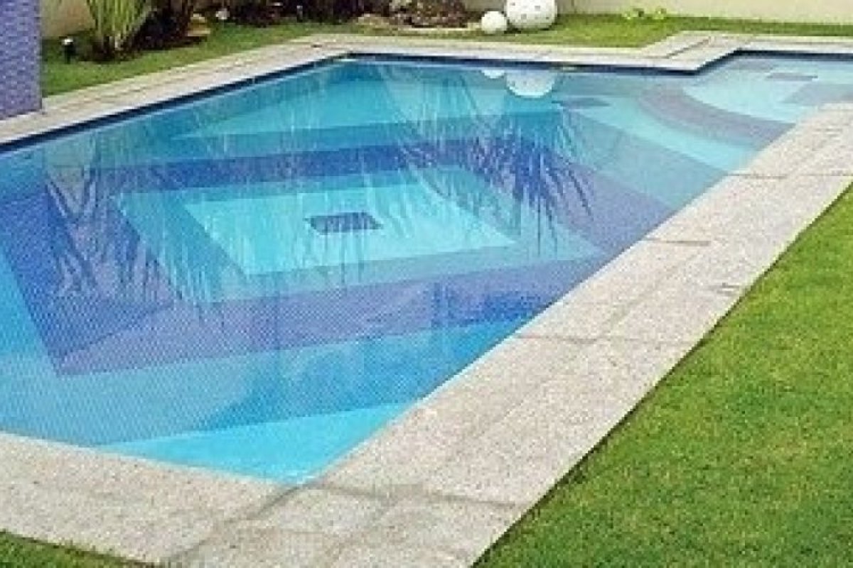 Criança de 5 anos morre afogada em piscina de casa em Monte Gordo