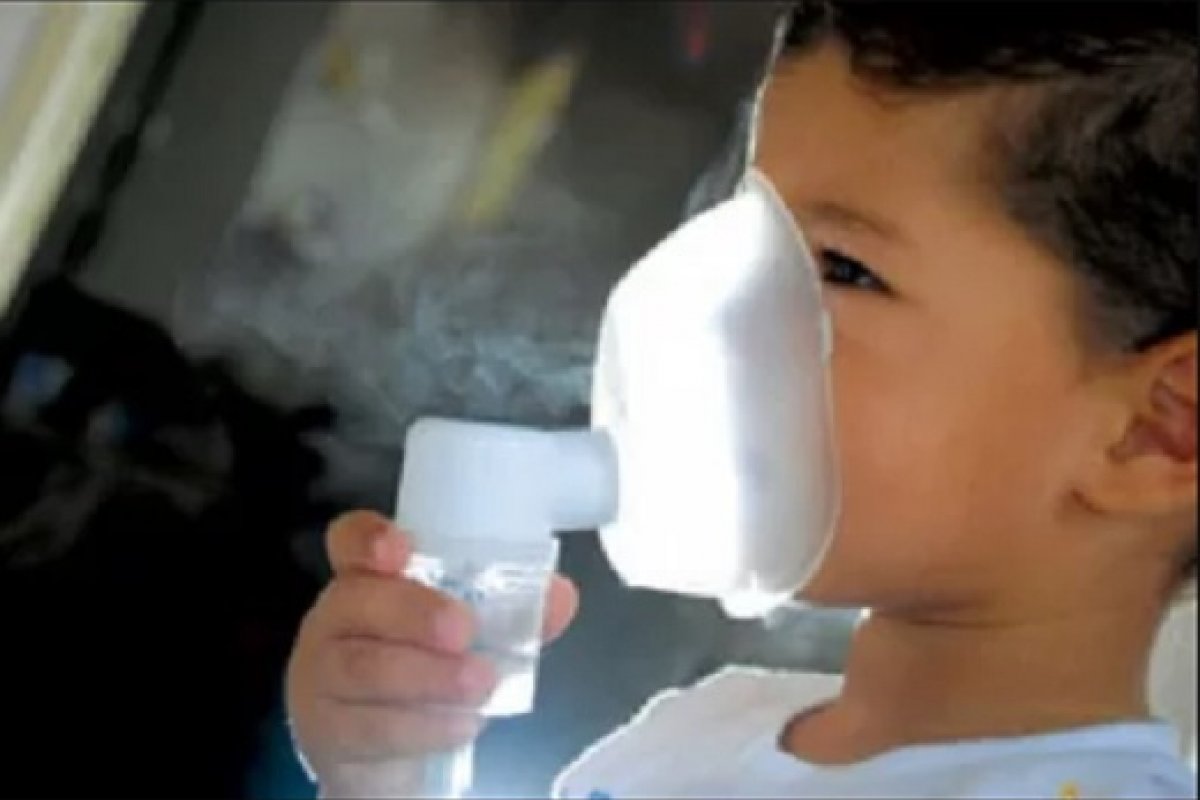 Internações de crianças em UTIs por doenças respiratórias caem 80% no Brasil
