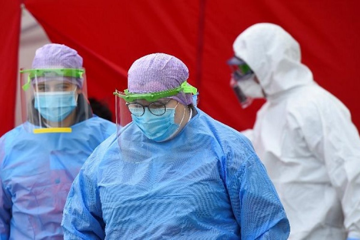 Alemanha registra 4 mil contaminações em 24h e liga alerta para "propagação incontrolável"