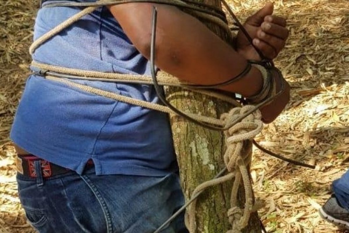 Motorista de aplicativo é sequestrado e amarrado em estaca no bairro de Itapuã