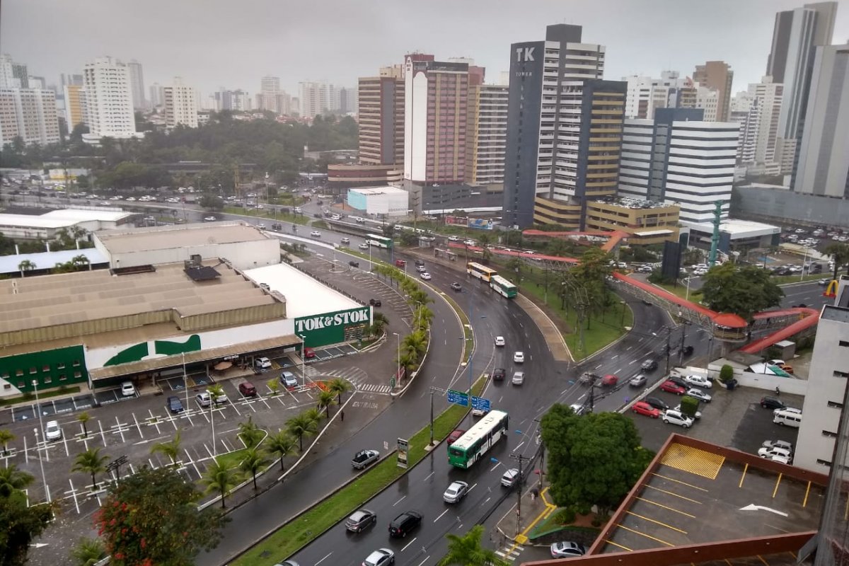 Terça-feira em Salvador será nublada com possibilidade de chuva