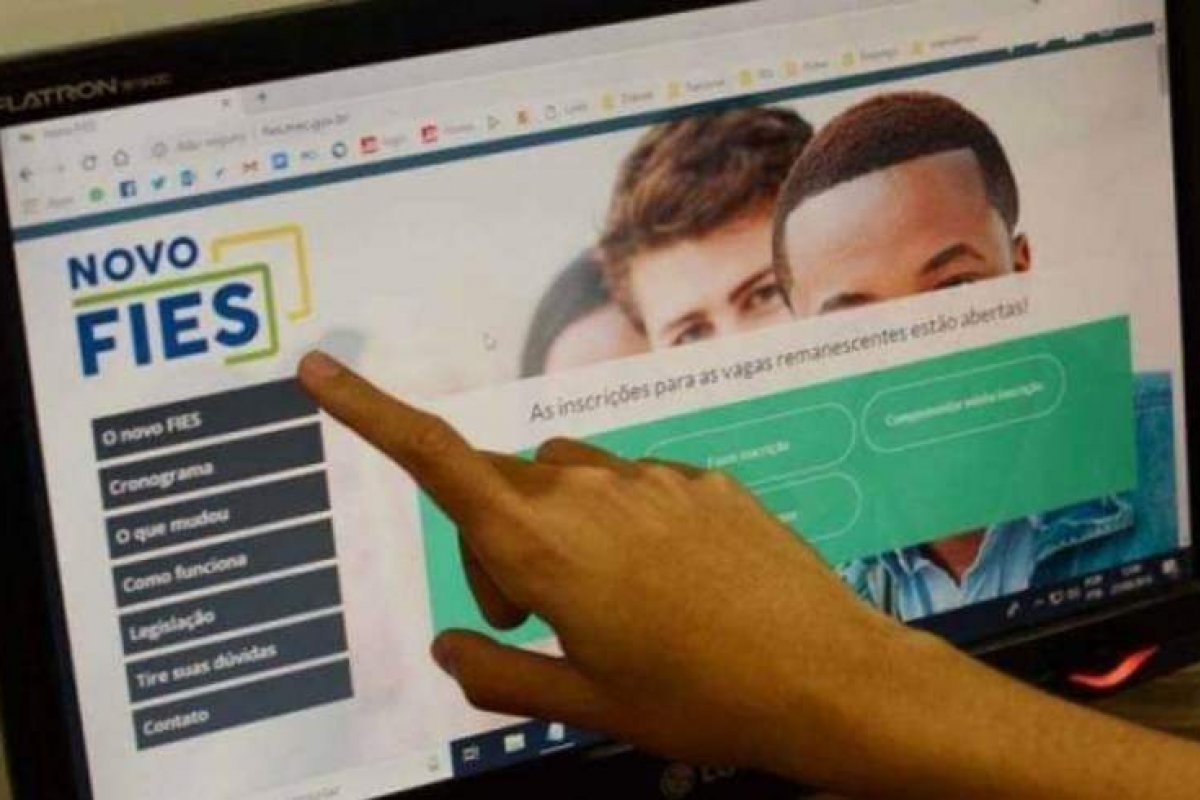 MEC suspende temporariamente inscrições para 50 mil vagas remanescentes do Fies