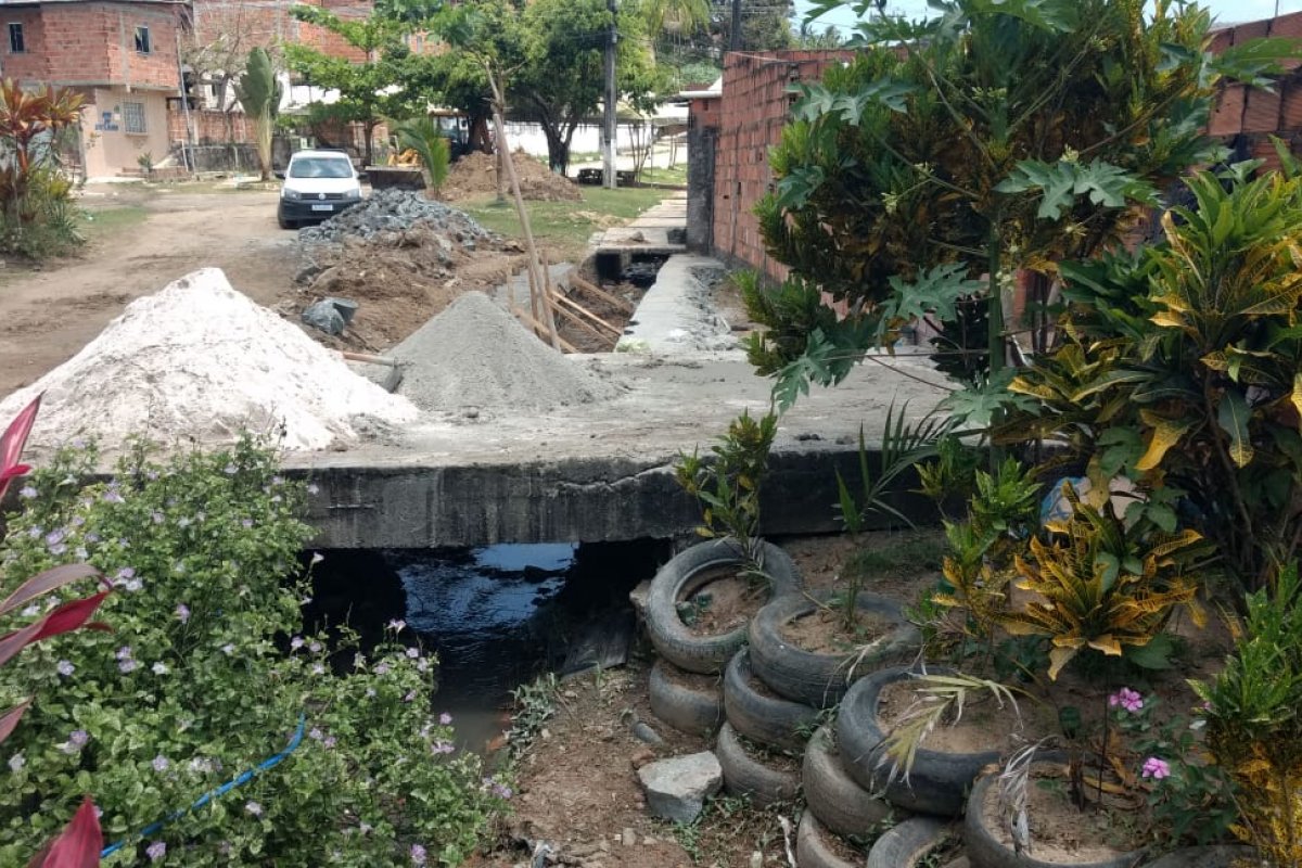 Após denúncia do Farol da Bahia, prefeitura de Lauro inicia requalificação no bairro Areia Branca