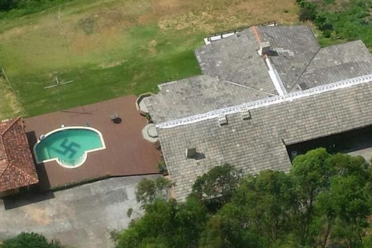 Candidato a vereador em SC, dono de piscina com suástica, será expulso do partido, diz PL