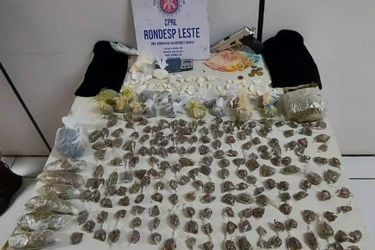 Menores de idade são detidos com drogas em Feira de Santana