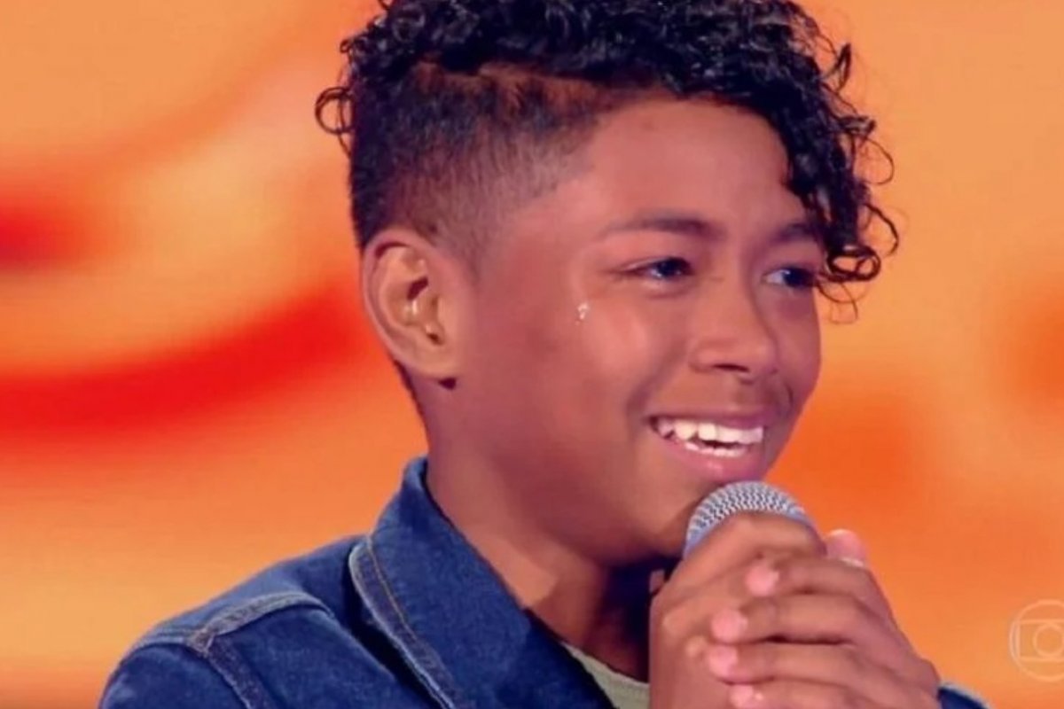 Com 50,50% dos votos, Kauê Pena é o grande campeão do The Voice Kids