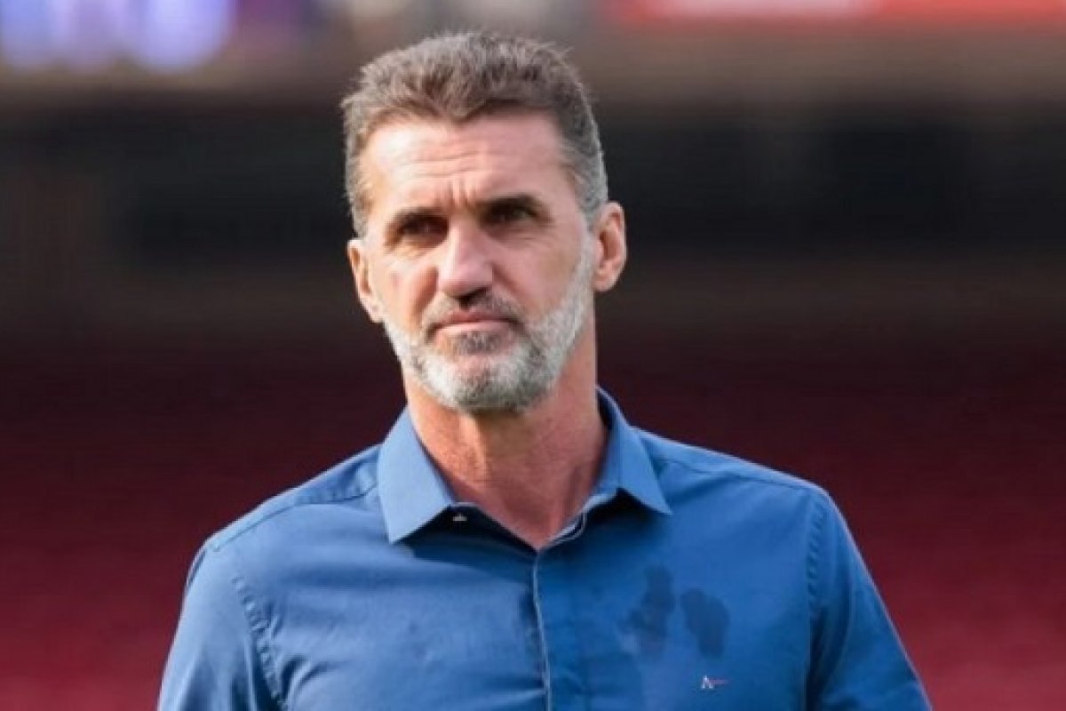 Corinthians fecha com Vagner Mancini para ser novo técnico