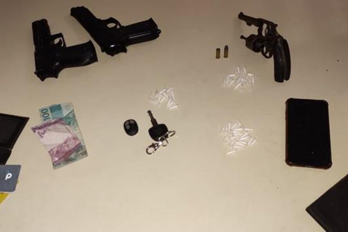 Três homens são presos com armas de brinquedo em Campinas de Pirajá, em Salvador