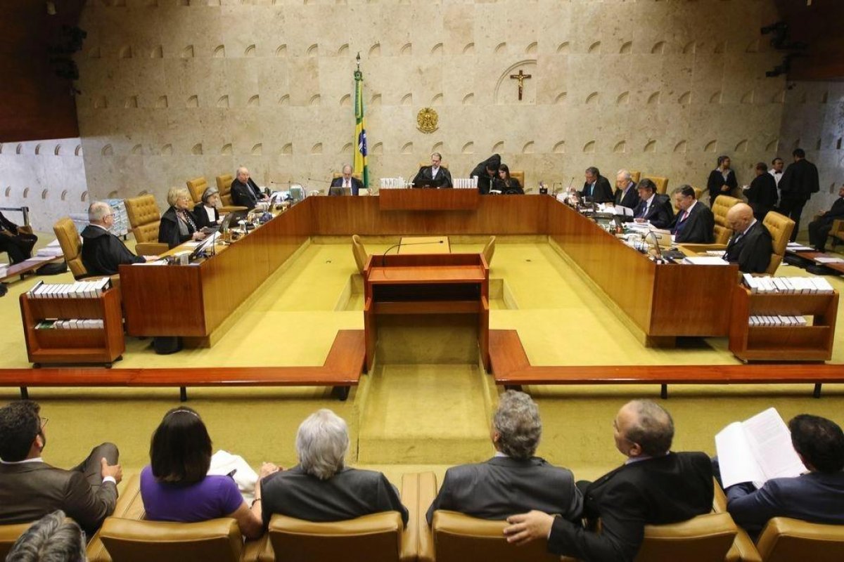 STF decide que governo federal não pode impedir medidas sanitárias nos estados