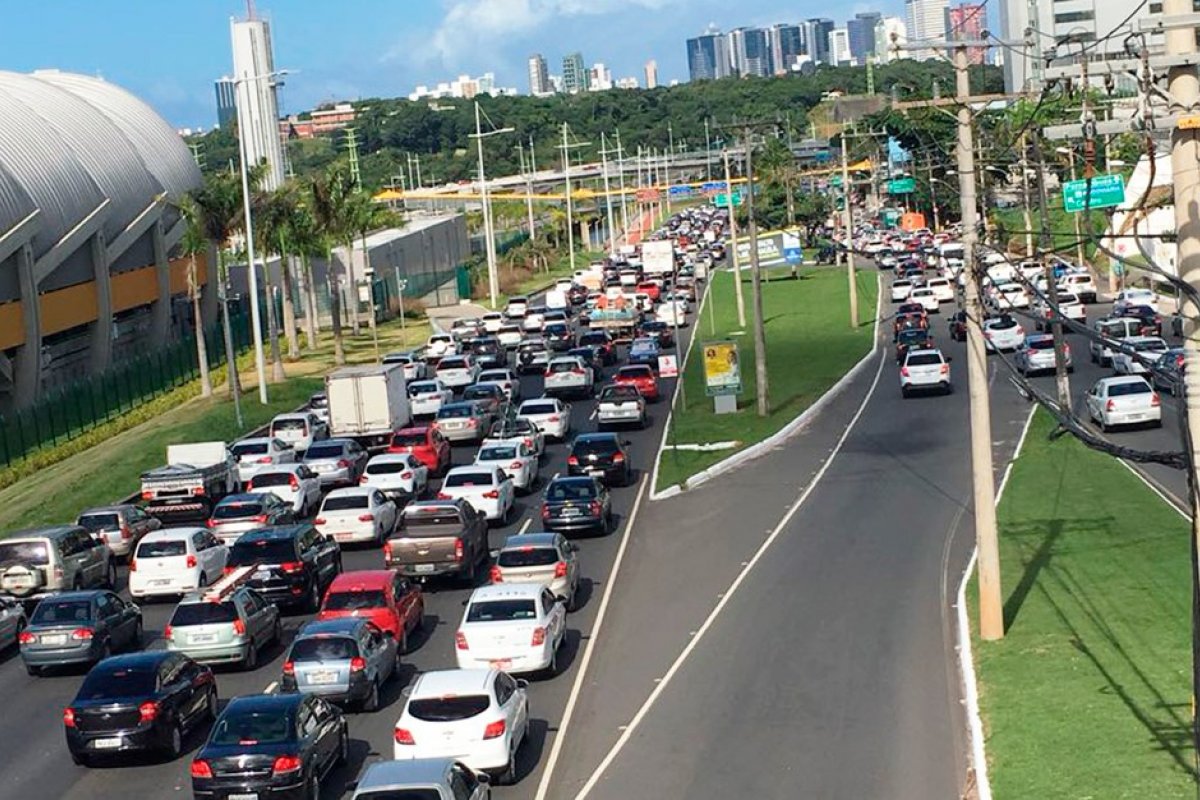 Boletim de trânsito: saiba quais vias registram tráfego livre nesta terça (30)