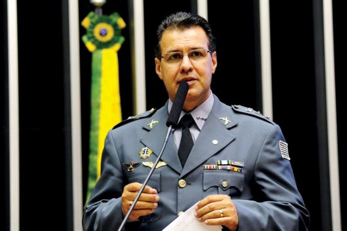 Deputado recolhe assinaturas para PL que revoga pacote anticrime