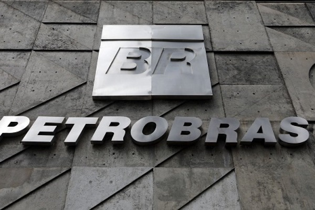 Sindicato diz que Petrobras não está testando funcionários para Covid-19