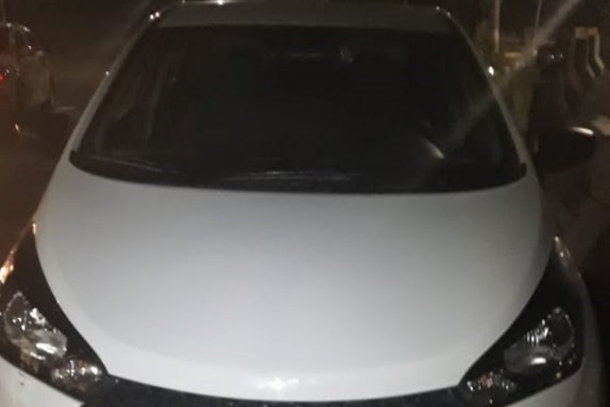 Homem é preso com carro roubado em Salvador