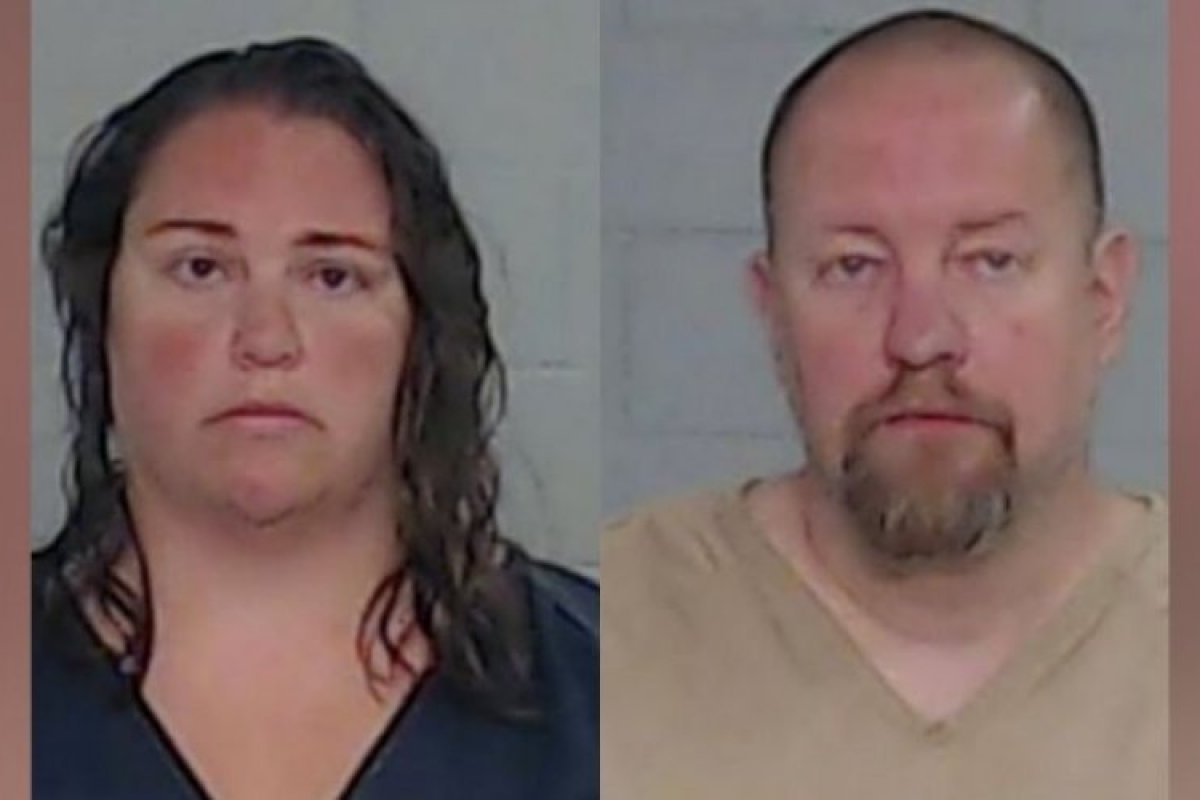 Casal é preso após suspeita de deixar criança morrer desidratada em cama elástica