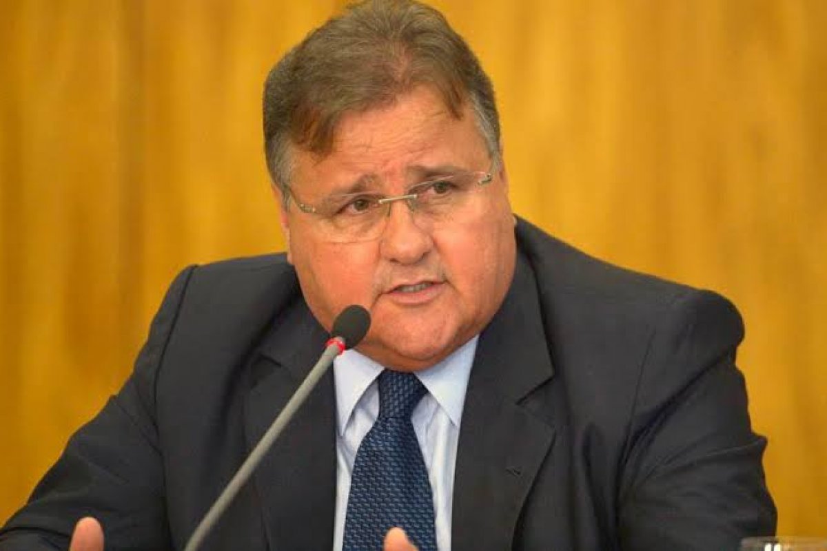 STF solicita manifestação da PGR sobre pedido de parcelamento da multa judiciária de Geddel