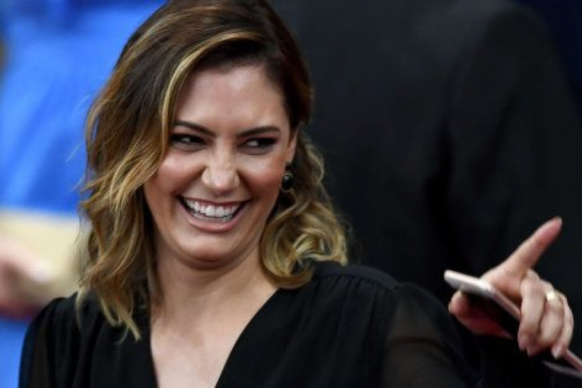 Primeira-dama Michelle Bolsonaro denuncia perfil fake com mais de meio milhão de seguidores